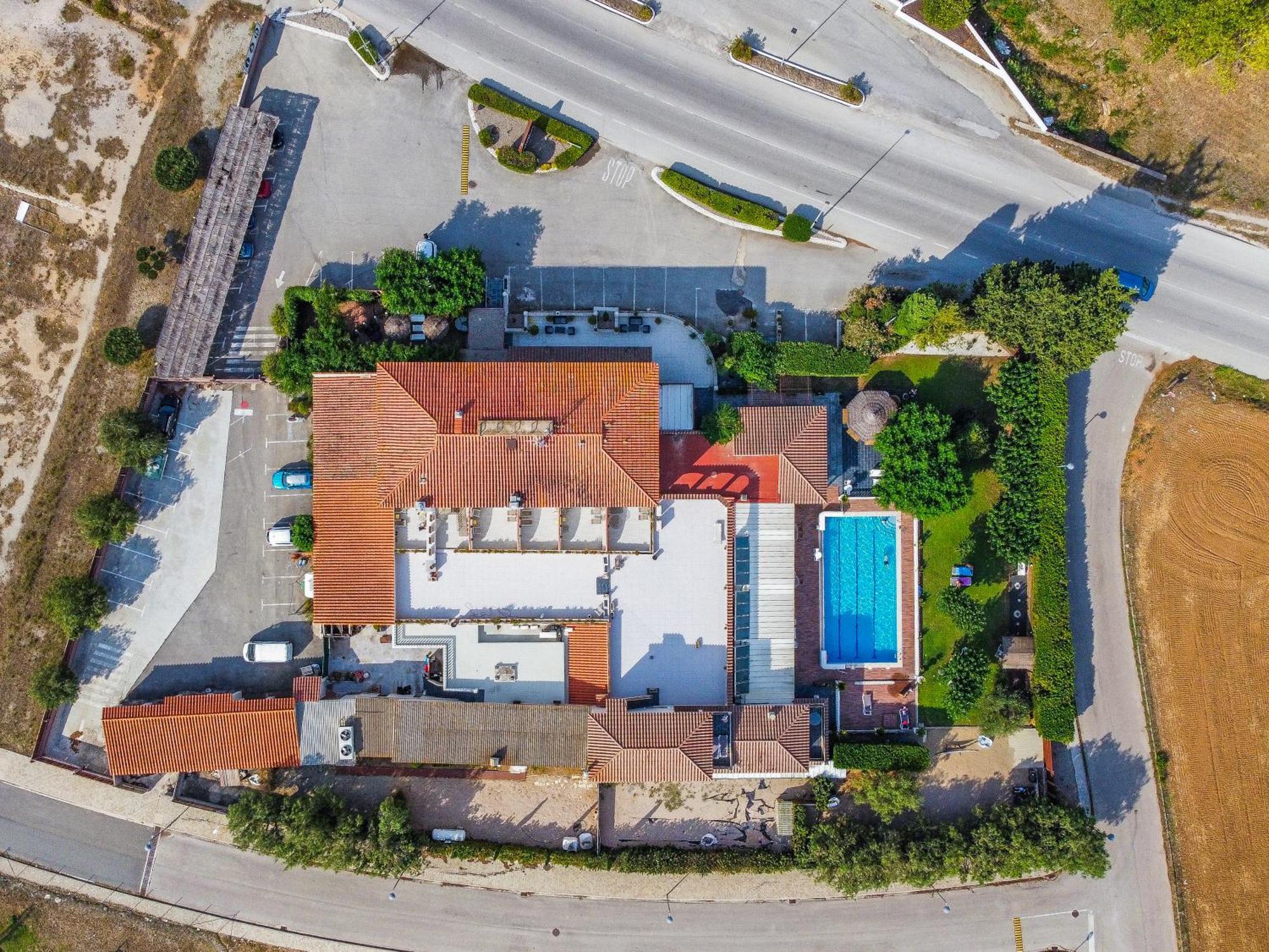 Hotel & Restaurant Figueres Parc Los Hostalets de Llers Exteriér fotografie